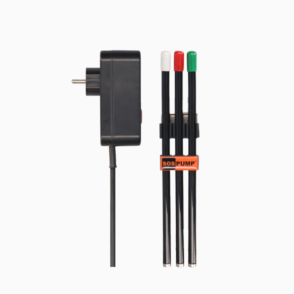 Achterzijde van de SOS PUMP Level Control stekker met de drie elektroden